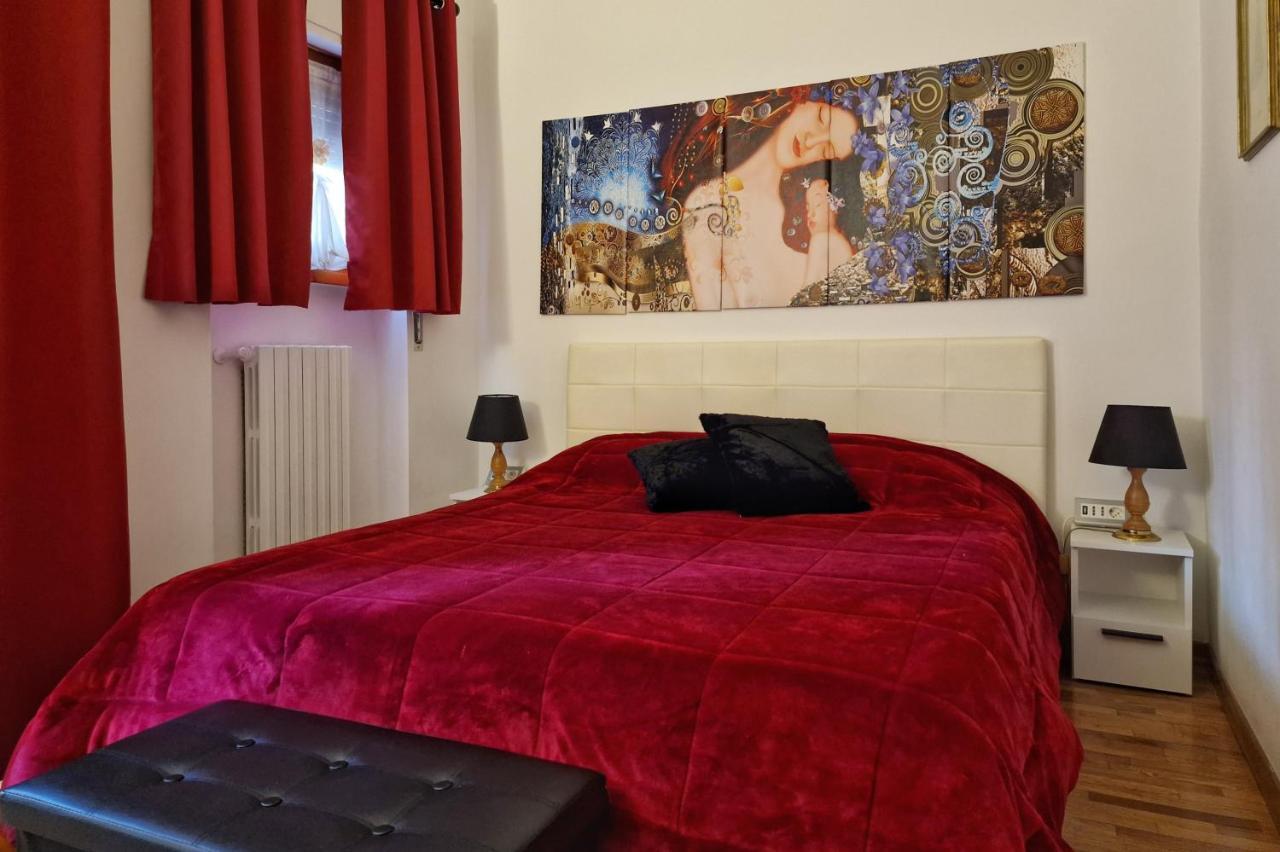 Arezzo Charming Apartment Экстерьер фото